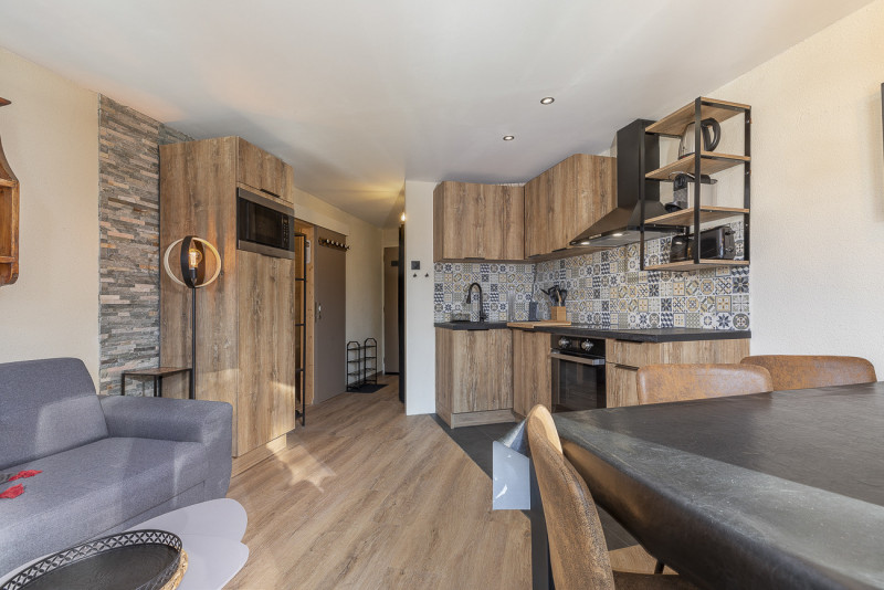 _lv_images__lot_0000550003_04_9561159 _lv_images__lot_0000550003_04_9561159