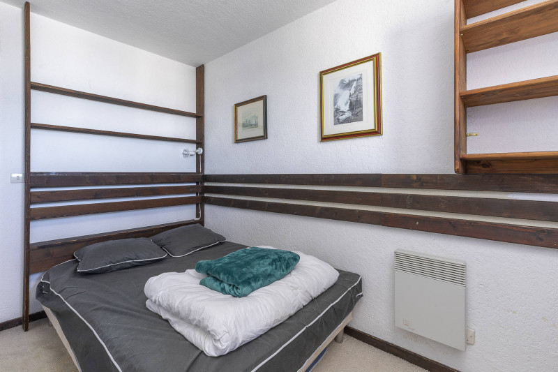 _lv_images__lot_0002800003_10_9562079 _lv_images__lot_0002800003_10_9562079