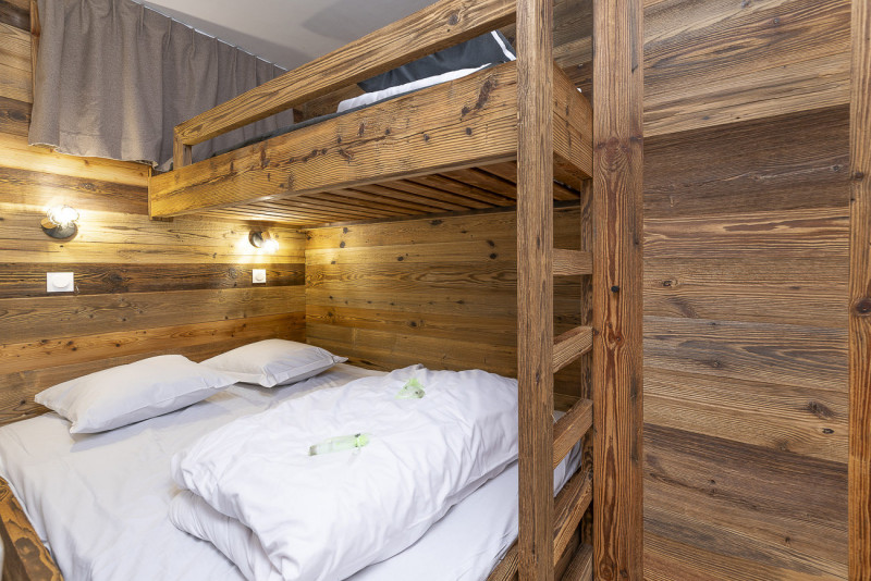 _lv_images__lot_0002800035_11_11044366 _lv_images__lot_0002800035_11_11044366
