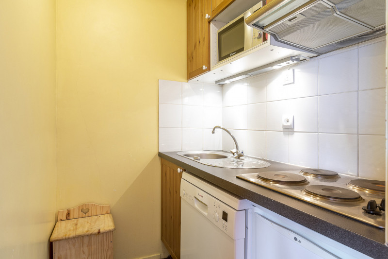 _lv_images__lot_0002800038_08_10031597