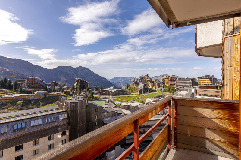 _lv_images__lot_0002800038_14_9678620