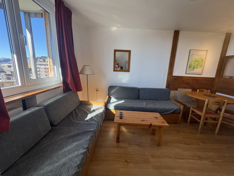 _lv_images__lot_0002800039_01_9356674 _lv_images__lot_0002800039_01_9356674