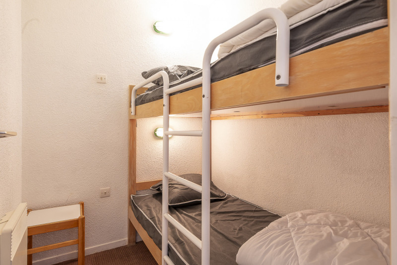 _lv_images__lot_0002800042_08_9608290 _lv_images__lot_0002800042_08_9608290