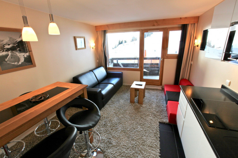 _lv_images__lot_0002800070_01_9451295 _lv_images__lot_0002800070_01_9451295