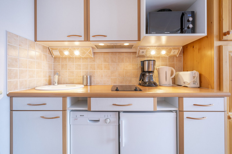 _lv_images__lot_0002800086_09_9906593 _lv_images__lot_0002800086_09_9906593