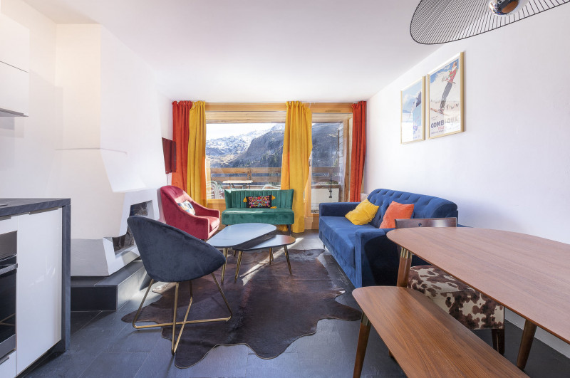 _lv_images__lot_0002800094_01_11049754