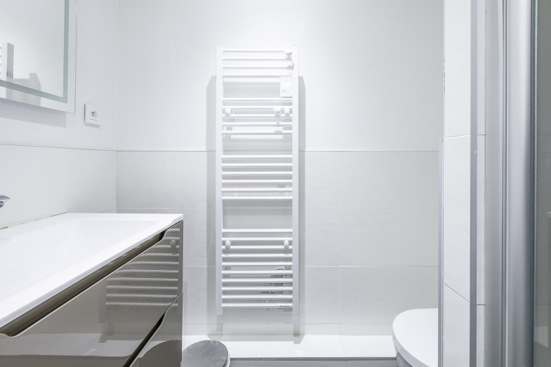 _lv_images__lot_0002800094_12_10332197