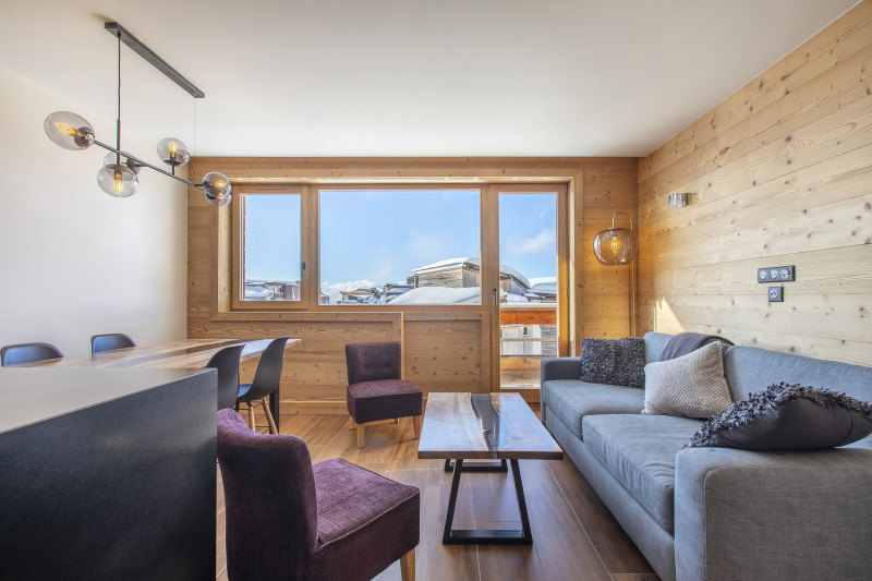 _lv_images__lot_0002800107_03_10338760