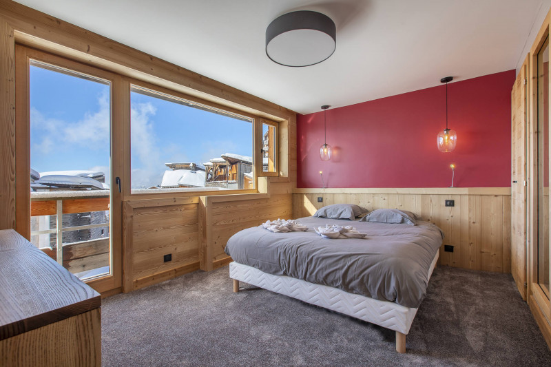 _lv_images__lot_0002800107_06_10361325