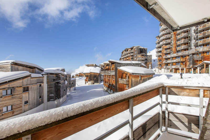 _lv_images__lot_0002800107_11_10281374