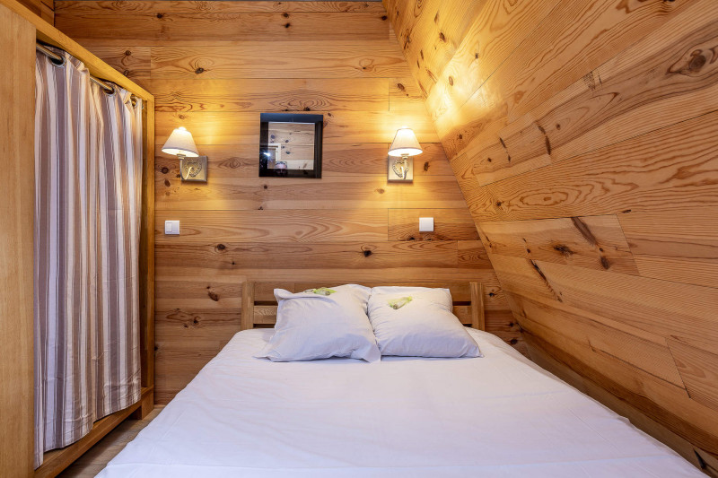 _lv_images__lot_0002800143_08_10174866 _lv_images__lot_0002800143_08_10174866