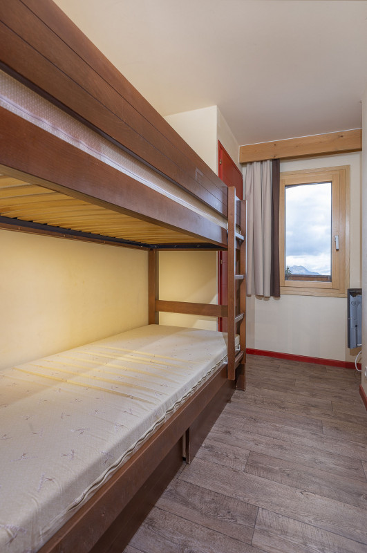 _lv_images__lot_0002800155_12_9394083 _lv_images__lot_0002800155_12_9394083