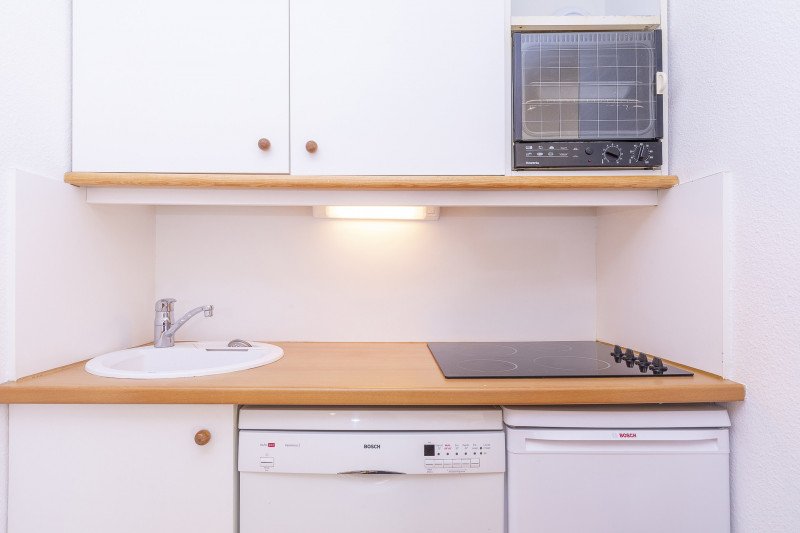 _lv_images__lot_0002800157_09_10052967