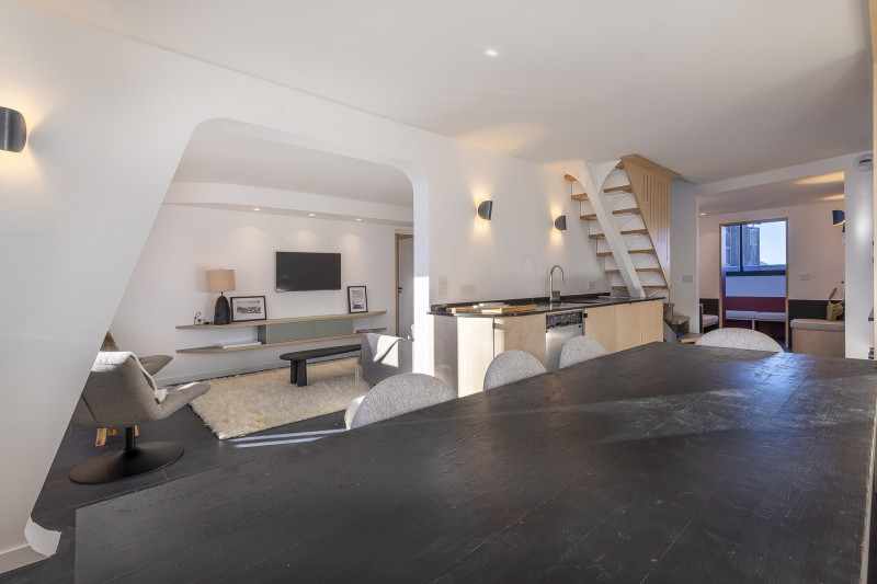 _lv_images__lot_0002800163_03_10346567