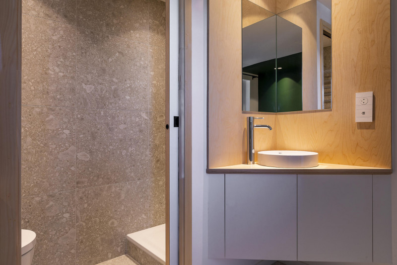 _lv_images__lot_0002800163_07_9513924