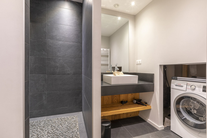 _lv_images__lot_0002800193_12_9442777 _lv_images__lot_0002800193_12_9442777