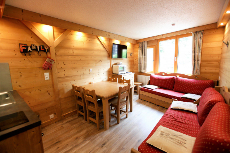 _lv_images__lot_0002800196_01_10126685 _lv_images__lot_0002800196_01_10126685