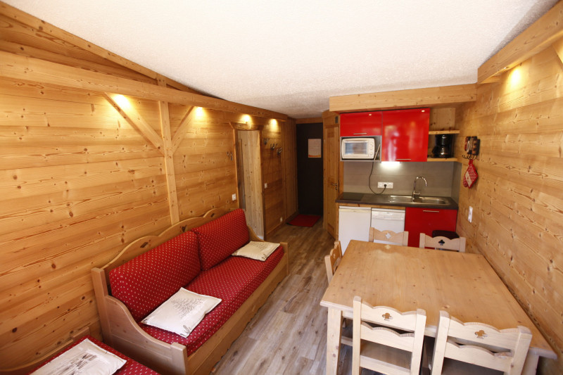 _lv_images__lot_0002800197_02_10376622