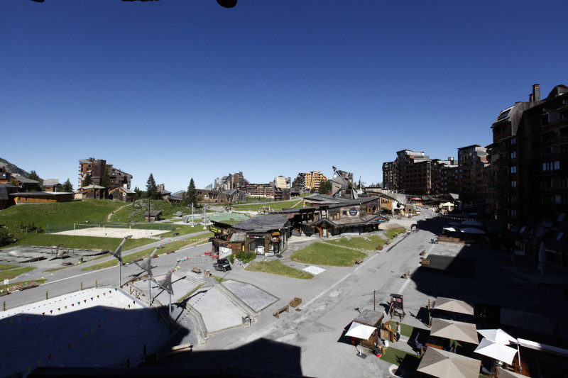 _lv_images__lot_0002800201_06_10595312 _lv_images__lot_0002800201_06_10595312