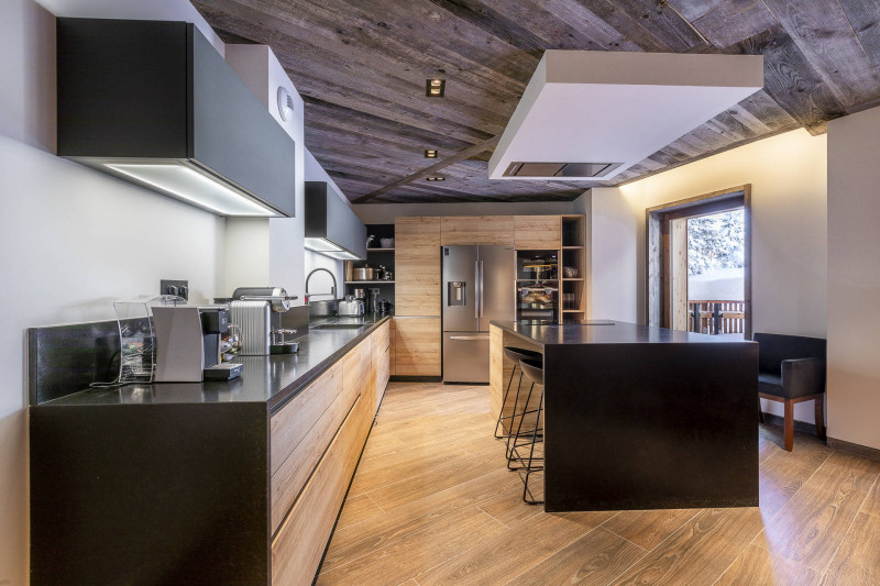 _lv_images__lot_0002800206_05_9949309