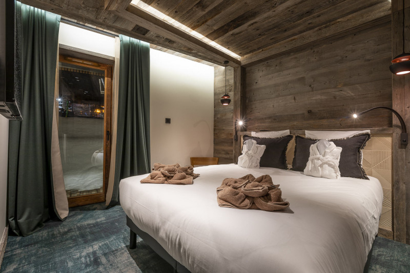 _lv_images__lot_0002800206_07_10078181 _lv_images__lot_0002800206_07_10078181