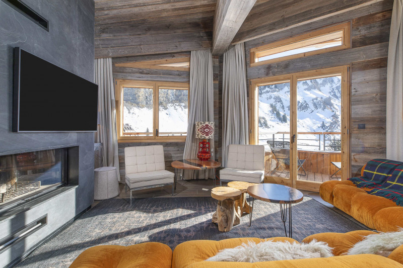 _lv_images__lot_0002800208_02_9711097