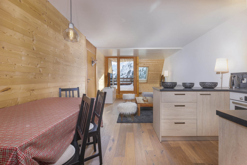 _lv_images__lot_0002800272_02_9311436 _lv_images__lot_0002800272_02_9311436