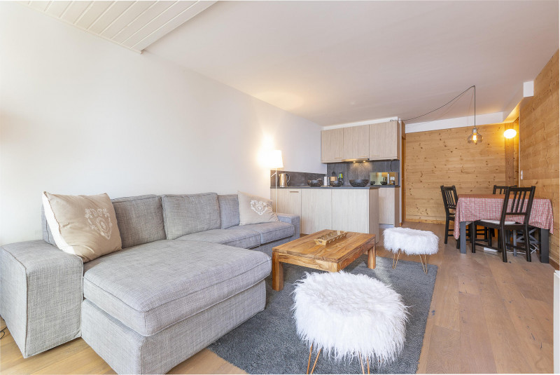 _lv_images__lot_0002800272_05_9240397 _lv_images__lot_0002800272_05_9240397