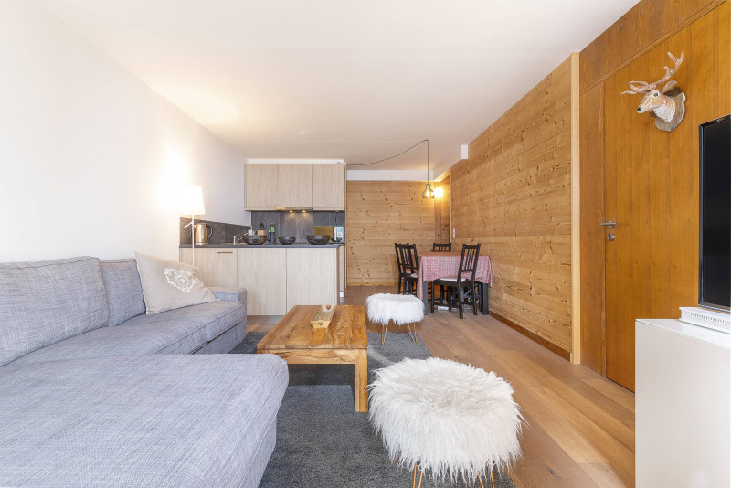 _lv_images__lot_0002800272_06_9279063 _lv_images__lot_0002800272_06_9279063