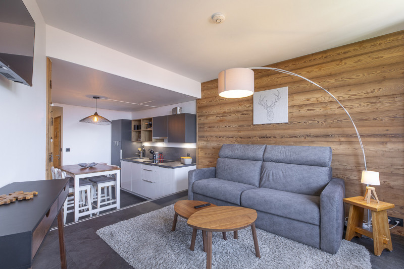 _lv_images__lot_0002800278_01_9760379