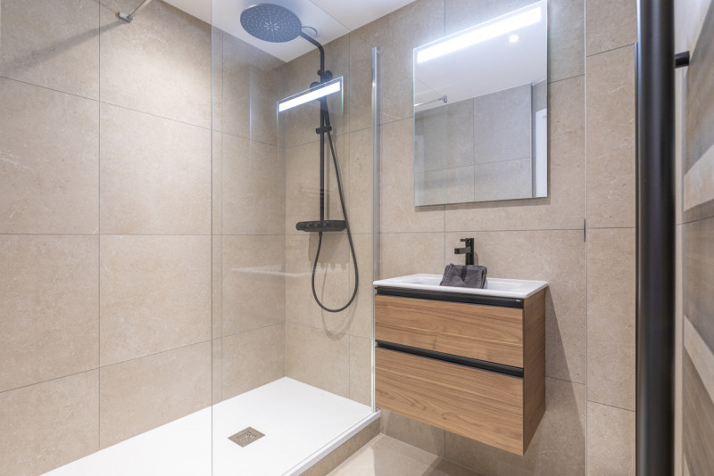 _lv_images__lot_0002800282_10_9899750 _lv_images__lot_0002800282_10_9899750