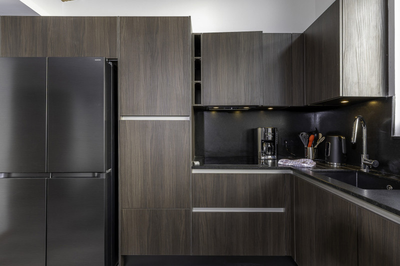 _lv_images__lot_0002800345_04_9697661