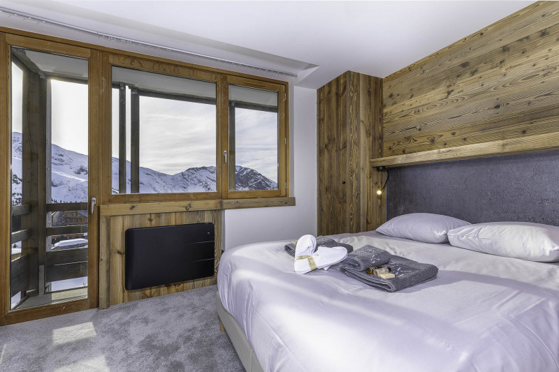 _lv_images__lot_0002800345_05_10375799