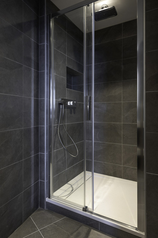 _lv_images__lot_0002800345_11_10390809