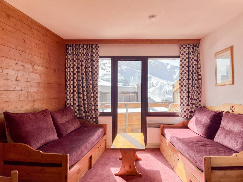 _lv_images__lot_0002800359_02_10225428