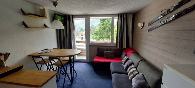 _lv_images__lot_0010070003_01_10185629 _lv_images__lot_0010070003_01_10185629