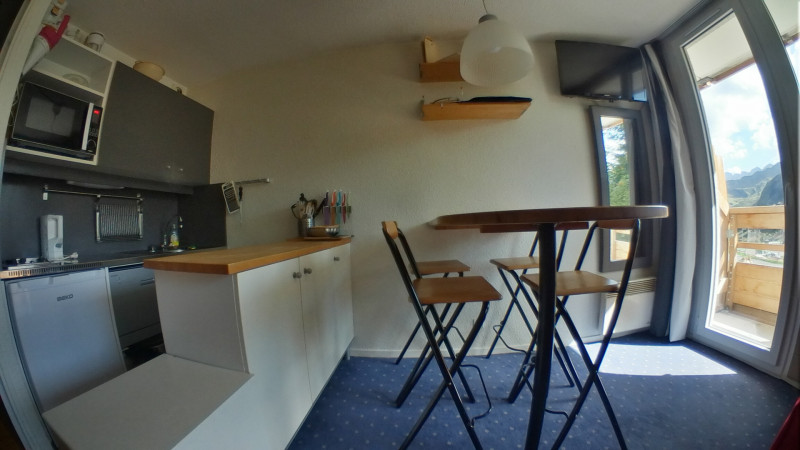 _lv_images__lot_0010070003_02_9308029 _lv_images__lot_0010070003_02_9308029