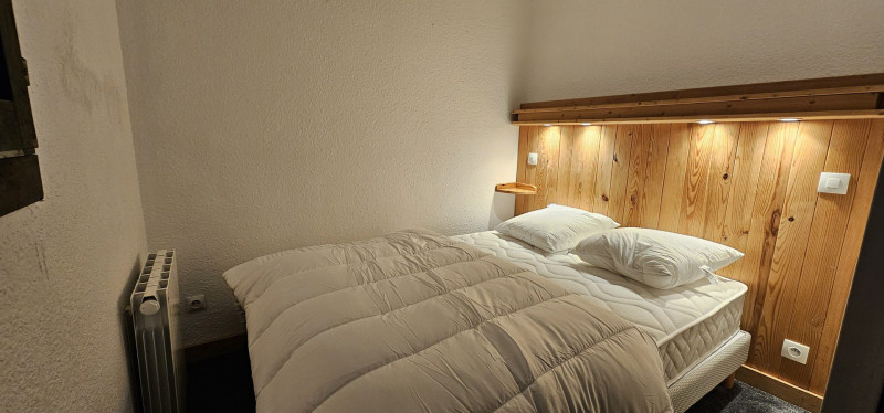 _lv_images__lot_0010100806_08_9989307 _lv_images__lot_0010100806_08_9989307