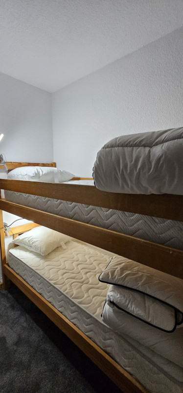 _lv_images__lot_0010100806_09_10009566 _lv_images__lot_0010100806_09_10009566