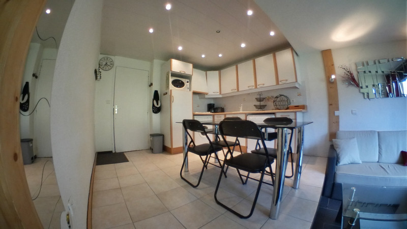 _lv_images__lot_0010120411_07_9604873