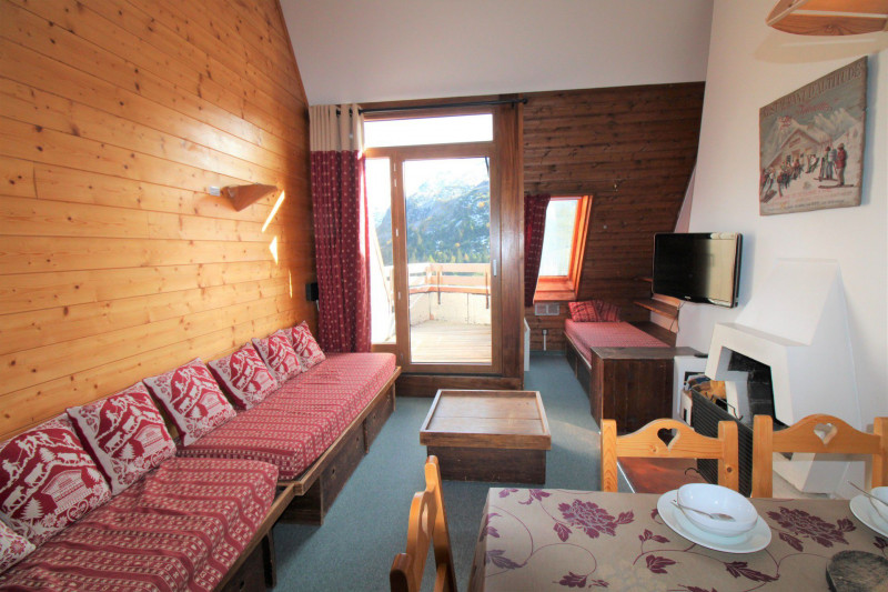 _lv_images__lot_0020392336_01_10278142