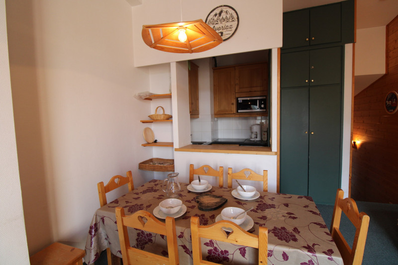 _lv_images__lot_0020392336_04_9687811