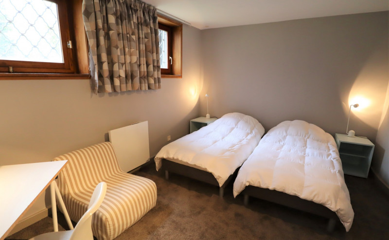 _lv_images__lot_0020392337_11_9208403