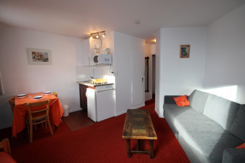 _lv_images__lot_0020392338_05_10358389