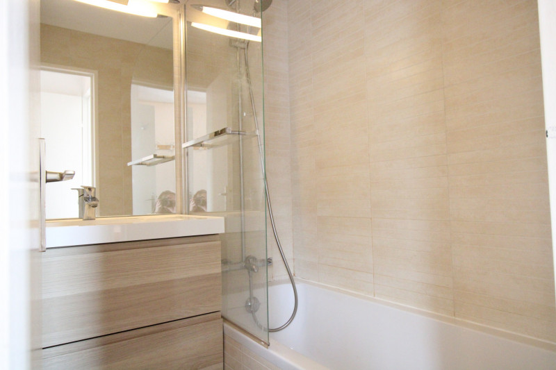 _lv_images__lot_0020392339_08_10116107