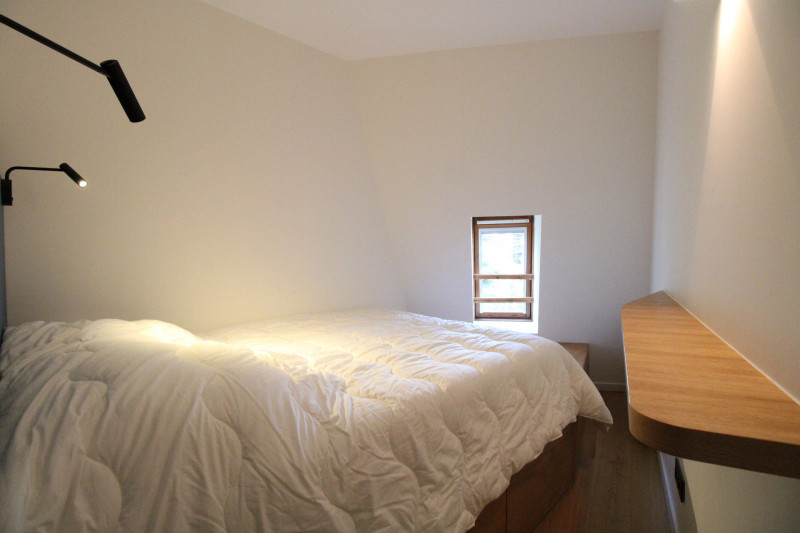 _lv_images__lot_0020392341_07_10357322