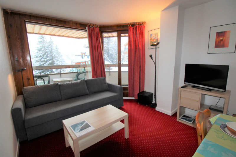 _lv_images__lot_0020392344_02_10109205