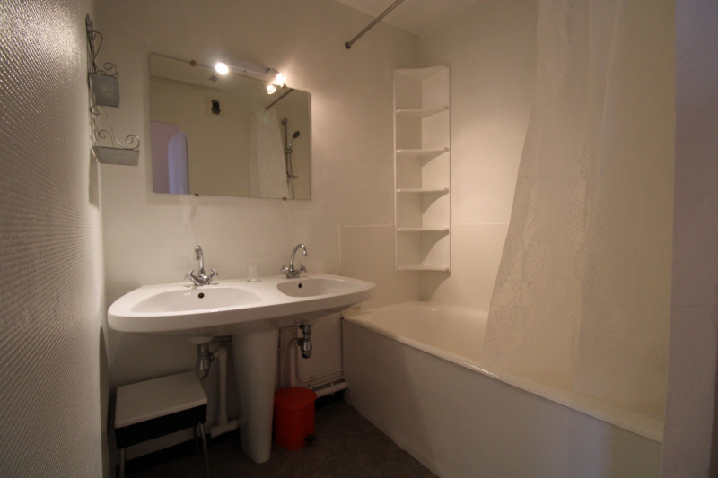 _lv_images__lot_0020392344_06_9419348