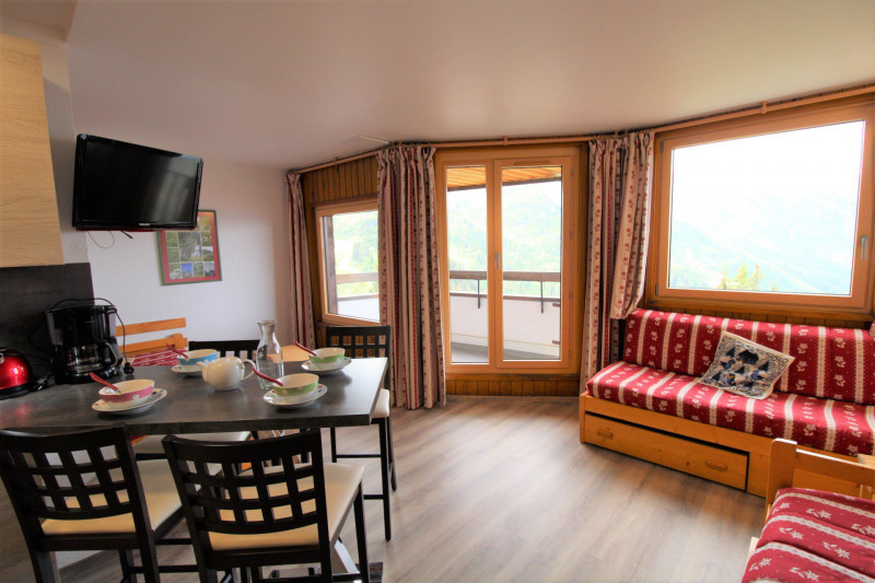 _lv_images__lot_0020392345_03_9530159