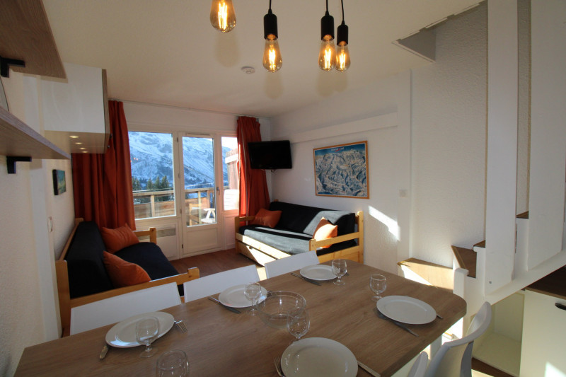 _lv_images__lot_0020392346_04_9894036